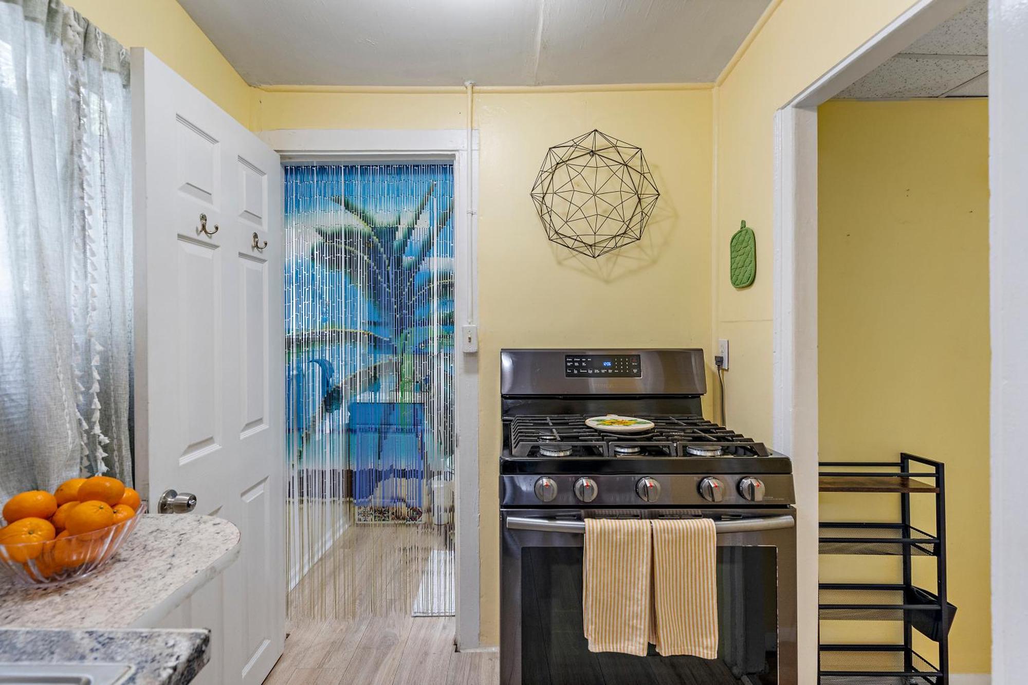 Little Pineapple Cottage سانت بطرسبرج المظهر الخارجي الصورة